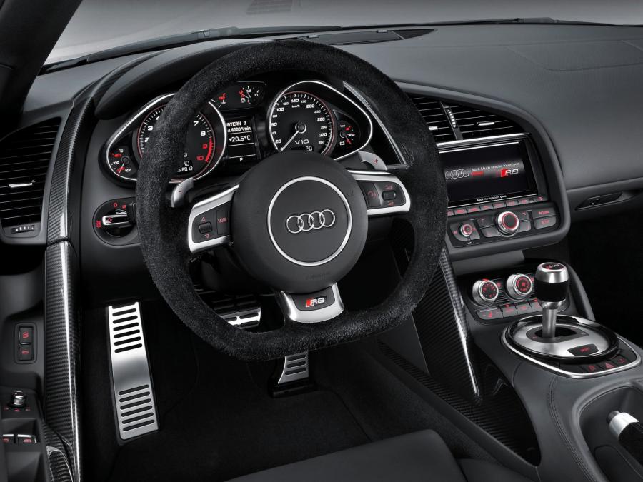Панель приборов Audi R8 V10 Plus 2012 года  (WW) (фото 5 из 23)